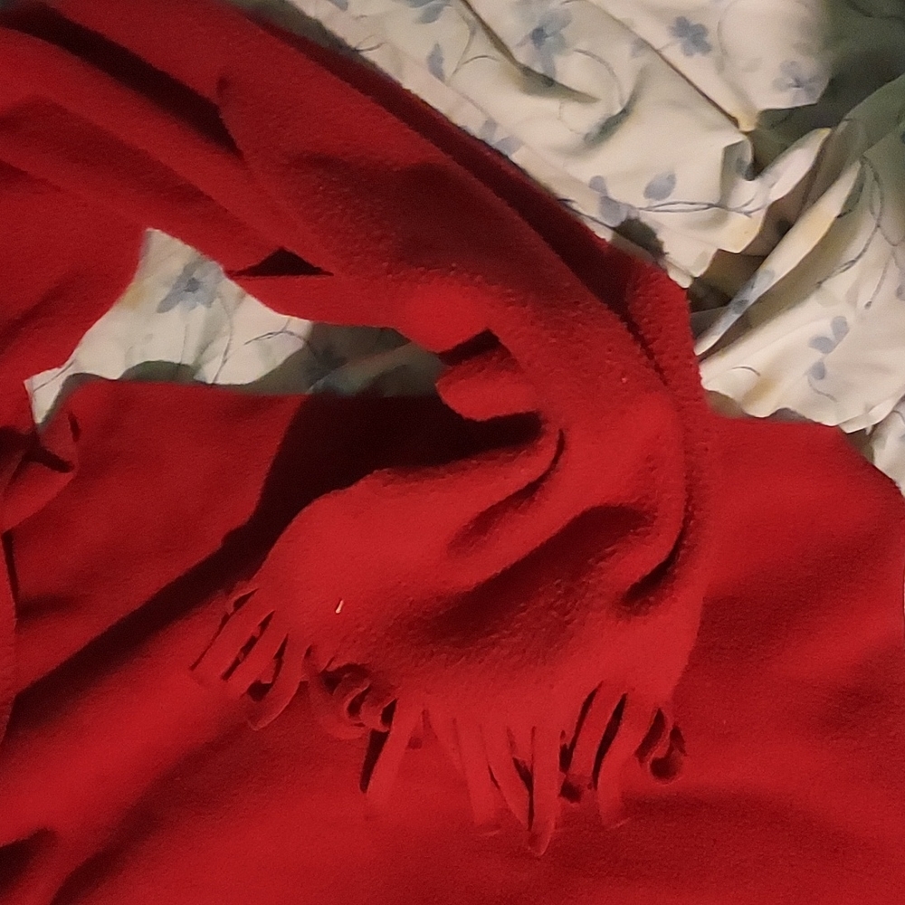 Nice red scarf